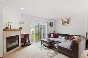 821 E Henry Rd, Newberg, OR 97132 - Photo 11