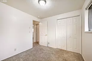 2562 Dover Dr, Eugene, OR 97404 - Photo 19