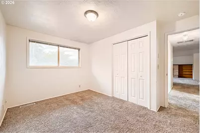 2562 Dover Dr, Eugene, OR 97404 - Photo 21