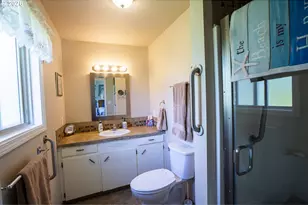 2448 Century Loop, La Grande, OR 97850 - Photo 11