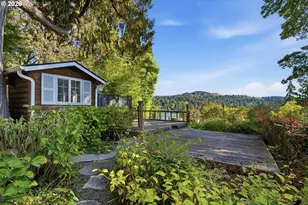 3750 Upper Dr, Lake Oswego, OR 97035 - Photo 39