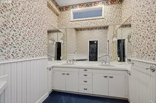 3750 Upper Dr, Lake Oswego, OR 97035 - Photo 23