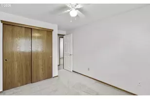 376 NW Jason Ct, Hillsboro, OR 97124 - Photo 17