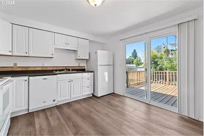 15641 SE Hugh Ave, Milwaukie, OR 97267 - Photo 13