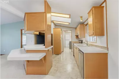 8300 NE Quatama St #104, Hillsboro, OR 97006 - Photo 9