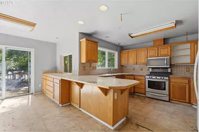 19580 SE Sunnyside Rd, Damascus, OR 97089 - Photo 11