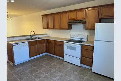 8728 SE Division St, Portland, OR 97266 - Photo 7