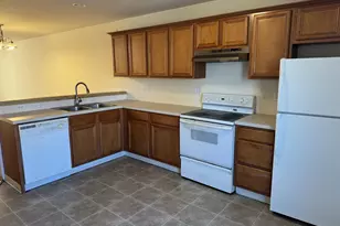 8728 SE Division St, Portland, OR 97266 - Photo 7