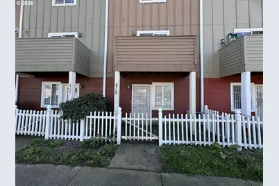 8728 SE Division St, Portland, OR 97266 - Photo 3