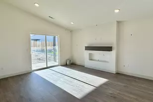 562 Taft St, Umatilla, OR 97882 - Photo 3