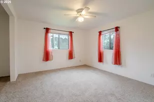 410 SW Broadway St, Mill City, OR 97360 - Photo 17