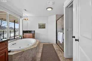 10150 S Riverside Dr, Portland, OR 97219 - Photo 33