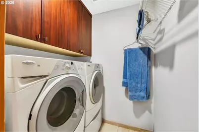 2036 Eastwood Ln, Eugene, OR 97401 - Photo 19