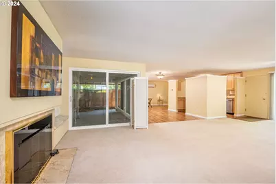 804 NE 174th Ave, Portland, OR 97230 - Photo 13