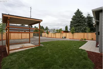 9628 SE Holgate Blvd, Portland, OR 97266 - Photo 13