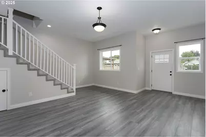 9628 SE Holgate Blvd, Portland, OR 97266 - Photo 7