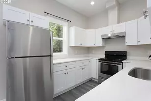 9628 SE Holgate Blvd, Portland, OR 97266 - Photo 9