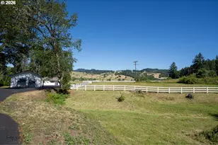 4340 State Hwy 38, Drain, OR 97435 - Photo 29