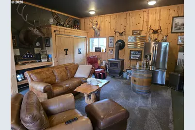 4340 State Highway 38, Drain, OR 97435 - Photo 17