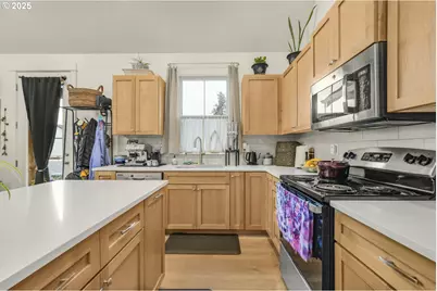 110 W Heising Dr, Sisters, OR 97759 - Photo 23