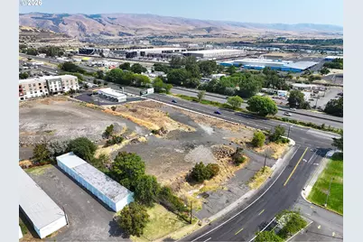 707 Snipes St, The Dalles, OR 97058 - Photo 9