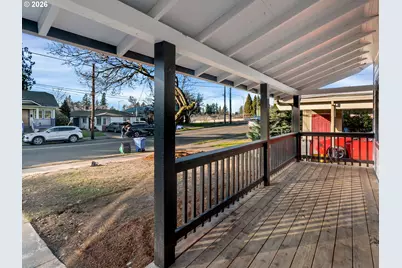1634 NE 74th Ave, Portland, OR 97213 - Photo 9