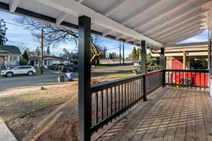 1634 NE 74th Ave, Portland, OR 97213 - Photo 9