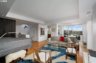 300 NW 8th Ave, Portland, OR 97209 - Photo 13