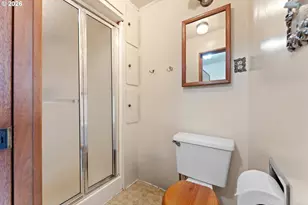 642 Clark St, North Bend, OR 97459 - Photo 15