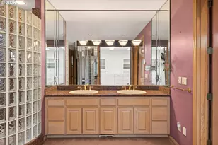 2480 Marylshire Ln, Lake Oswego, OR 97034 - Photo 27