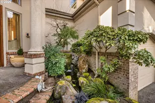 2480 Marylshire Ln, Lake Oswego, OR 97034 - Photo 3