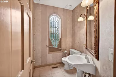 2480 Marylshire Ln, Lake Oswego, OR 97034 - Photo 33