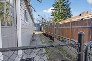 3929 SE 71st Ave, Portland, OR 97206 - Photo 21