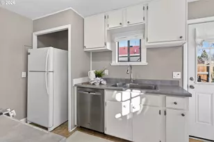 3929 SE 71st Ave, Portland, OR 97206 - Photo 13