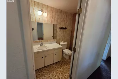 2194 NW Watters St, Roseburg, OR 97471 - Photo 19