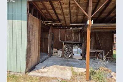 2194 NW Watters St, Roseburg, OR 97471 - Photo 31