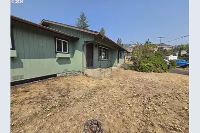 2194 NW Watters St, Roseburg, OR 97471 - Photo 37
