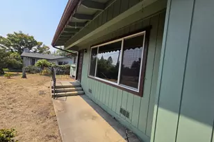 2194 NW Watters St, Roseburg, OR 97471 - Photo 33