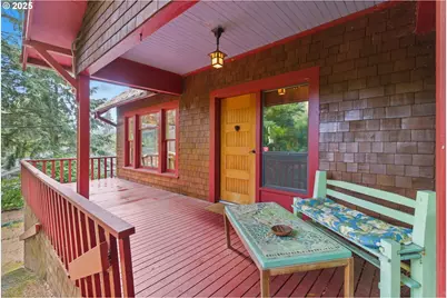 8023 SW 31st Ave, Portland, OR 97219 - Photo 5