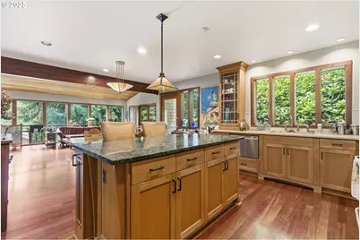 8023 SW 31st Ave, Portland, OR 97219 - Photo 17