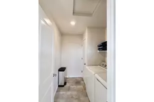 2289 30th Pl, Springfield, OR 97477 - Photo 9