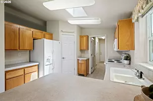 3220 Crescent Ave, Eugene, OR 97408 - Photo 15