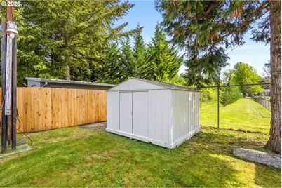 1111 Spruce St, Sweet Home, OR 97386 - Photo 25