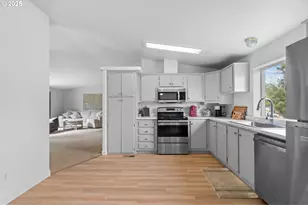 1555 Cottonwood St, Arlington, OR 97812 - Photo 25