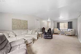 1555 Cottonwood St, Arlington, OR 97812 - Photo 17