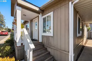 12450 SW Fischer Rd, Portland, OR 97224 - Photo 33
