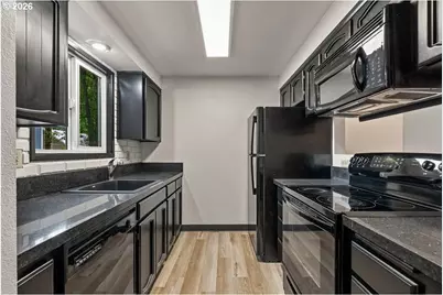 11140 SW 95th Ave, Portland, OR 97223 - Photo 9