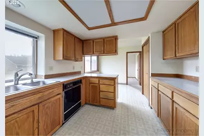 3756 SW 7th Ct, Gresham, OR 97030 - Photo 9