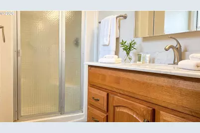 2681 SE River Rd, Hillsboro, OR 97123 - Photo 9