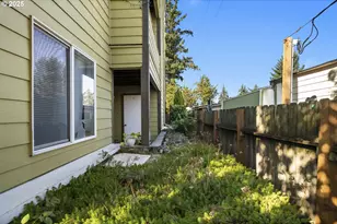 2448 SE 117th Ave, Portland, OR 97216 - Photo 45